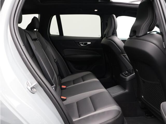 Volvo V60 2.0 T8 Plug-in hybrid AWD Plus Dark / Panoramadak / Head-Up Display / 360 Camera / Sportstoelen / Adaptive Cruise / Stoel+Stuurverwarming /