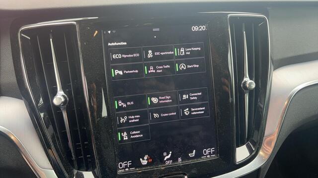 Volvo V60 2.0 D4 Momentum AUTOMAAT / TREKHAAK / FULL LED / STOELVERW / ACHTERBANK VERW / CARPLAY / NAVI / CLIMA / PDC / ACC / NL-AUTO