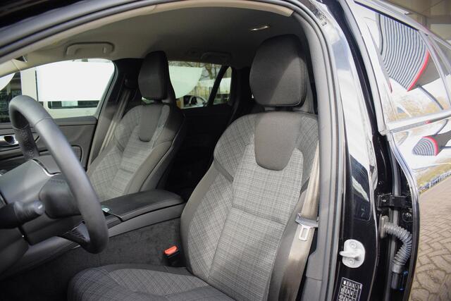 Volvo V60 T6 PHEV Core Bright LONG RANGE AWD|ACC|CAM|CARPLAY