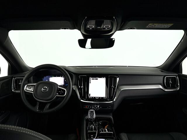 Volvo V60 T6 Plug-in hybrid AWD Plus Dark | 360° camera | Harman Kardon | Stoel- en Stuurverwarming | Trekhaak