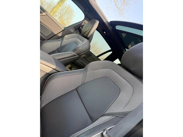 Volvo V60 T6 Plug-in hybrid AWD Plus Dark | Google | Long Range | Head-Up Display | Harman Kardon Audio | 360 Camera | Stoelverwarming Voor + Achter | Keyless | Dodehoekdetectie | Schuif-/Kanteldak | Adaptieve Cruise Control | Zitverlenging | Memory | Stuurverwarmi