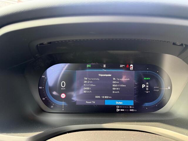 Volvo V60 T6 Plug-in hybrid AWD Plus Dark | Google | Long Range | Head-Up Display | Harman Kardon Audio | 360 Camera | Stoelverwarming Voor + Achter | Keyless | Dodehoekdetectie | Schuif-/Kanteldak | Adaptieve Cruise Control | Zitverlenging | Memory | Stuurverwarmi