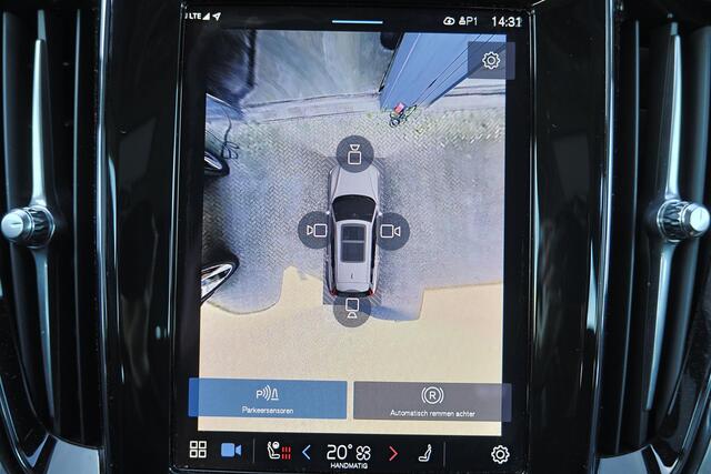 Volvo V60 T6 Recharge AWD Core Bright - IntelliSafe Assist & Surround - 360º Camera - Adaptieve LED koplampen - Verwarmde voorstoelen, stuur & achterbank - Parkeersensoren voor & achter - Elektr. bedienb. voorstoelen met geheugen - 19' LMV