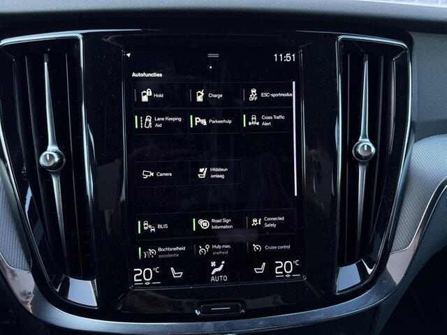Volvo V60 2.0 T6 Recharge AWD R-Design | Trekhaak | Adaptive Cruise Control | BLIS | Memory Seats | 19" | Stoel & Stuurverwarming | Actieve Bochtverlichting | CarPlay |