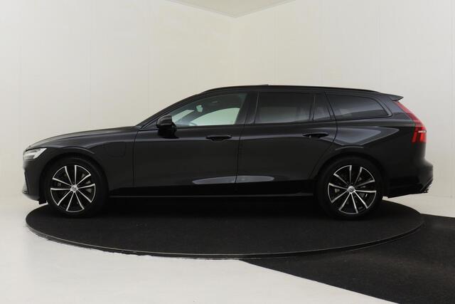 Volvo V60 T8 RECHARGE AWD R-DESIGN -PANO.DAK|HARMAN/KARDON|360°CAM|HEAD UP DISP.|STANDKACHEL|PRIVACY.GLAS