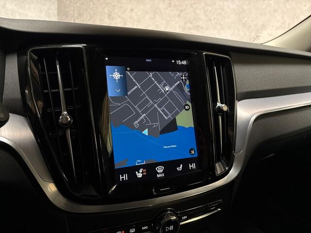 Volvo V60 2.0 B3 Sport 163Pk Automaat (APPLE CARPLAY, LEDER, STUUR/STOELVERWARMING, CAMERA, SPORTSTOELEN, KEYLESS, ELEK ACHTERKLEP, TREKHAAK, NIEUWSTAAT)