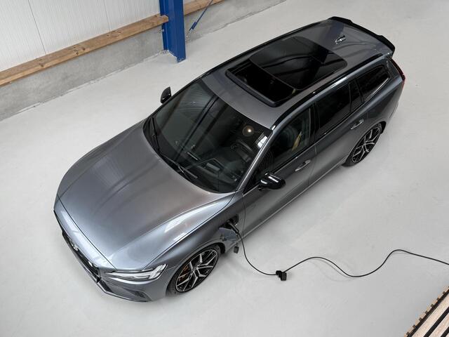 Volvo V60 2.0 T8 Twin Engine AWD Polestar Engineered - BOWERS & WILKINS - PANORAMADAK - STANDKACHEL - 360 CAMERA - HEAD UP DISPLAY - DEALER ONDERHOUDEN