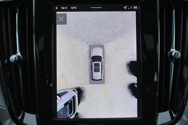 Volvo V60 T6 Plug-in hybrid AWD Business Edition Intellisafe Assist & Surround - 360º Camera - Harman/Kardon audio - Verwarmde voorstoelen & stuur - Parkeersensoren voor & achter - 18" LMV