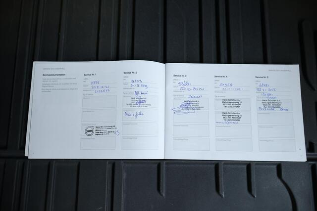 Volvo V60 T3 Polar+ | 100% dealeronderhouden | Stoel-/ stuurwielverwarming | Verwarmde achterbank | Trekhaak | Cruise Control | Navigatie | Bluetooth Telefonie & Multimedia | Lichtmetalen Velgen | Climate Control