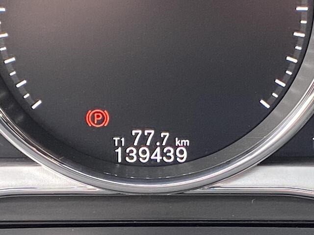 Volvo V60 2.0 T4 Business Sport / NL-Auto / 190 PK / Dealer-Onderhouden / Standkachel / Cruise-Control / Stoelverwarming / Climate-Control / Radio-Bluetooth / Navi / PDC-Achter / 18'' LMV / All-Season / ENZ.