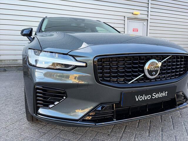 Volvo V60 T6 Plug-in hybrid AWD Ultra Dark / Massage / B&W audio / Stoelventilatie / Panoramadak /