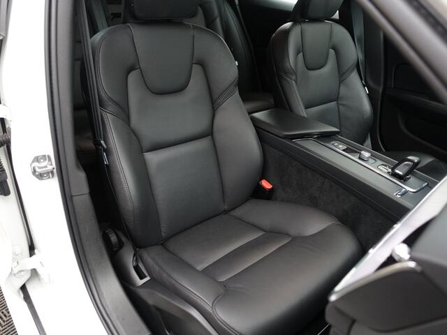 Volvo V60 2.0 B3 R Design Aut- Stuur/Stoelverwarming, Carplay, Android Auto, Elek Trekhaak, Blis, Lane Assist