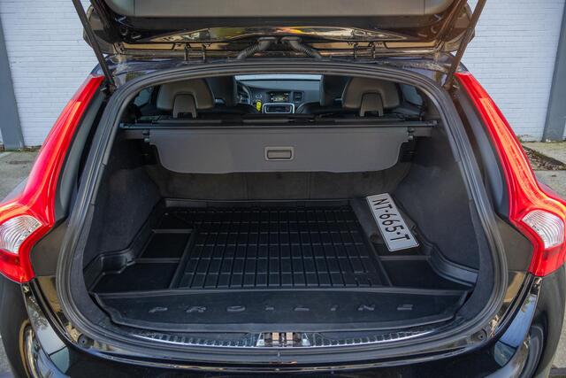 Volvo V60 2.0 R-Design|Leer.alc|Trekhaak |Sportstoelen