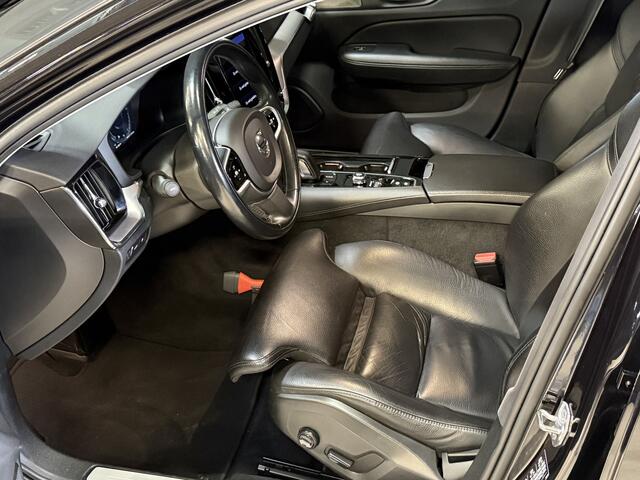 Volvo V60 2.0 T6 Recharge AWD Business Pro | Harman Kardon | Stoel/Stuurverwarming | Keyless | Trekhaak | Leder