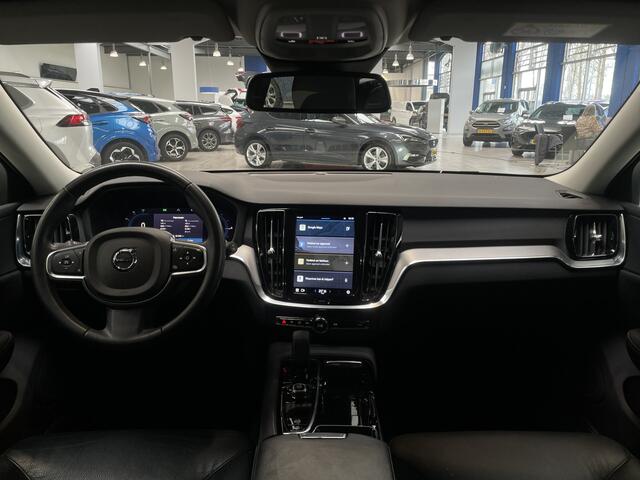 Volvo V60 2.0 T6 Plug-in hybrid AWD 350 pk Essential Bright | Leer | Camera | Google Navi | Adapt. cruise | Digitaal display | 19"