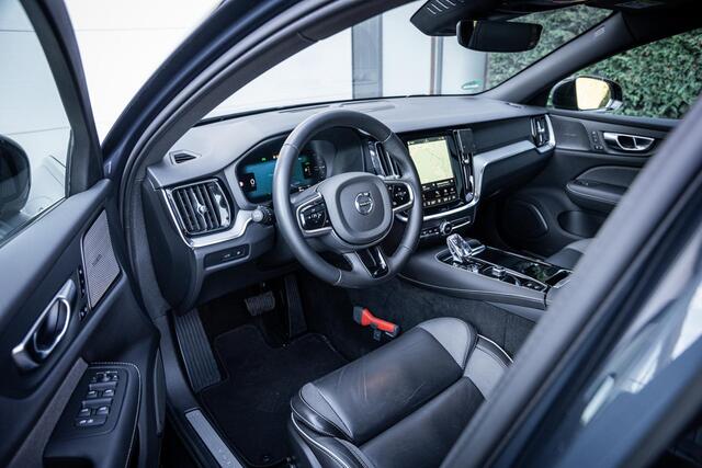 Volvo V60 2.0 T6 350pk Plug-in hybrid AWD Plus Dark|Pano|H&K|Elek-trekhaak|360°|NL-auto|Dealer-onderhouden