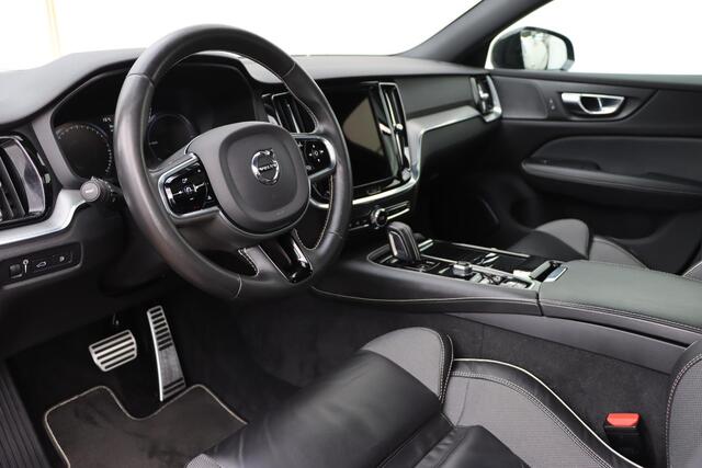 Volvo V60 2.0 T6 Recharge AWD R-Design