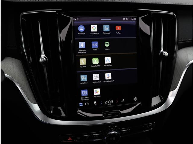 Volvo V60 T8 AWD Ultra Dark Bowers & Wilkins Massage 360 Cam Pano