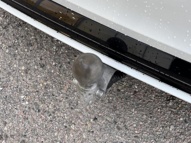 Volvo V60 T6 Plug-in hybrid AWD Plus Dark | All season | Trekhaak | H&K Audio | 360 Camera