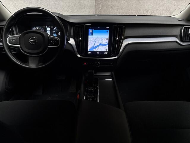 Volvo V60 2.0 B3 Inscription Automaat (APPLE CARPLAY, GROOT NAVI, GETINT GLAS, SPORTSTOELEN, KEYLESS, LANE ASSIST, NIEUWE APK, NIEUWSTAAT)