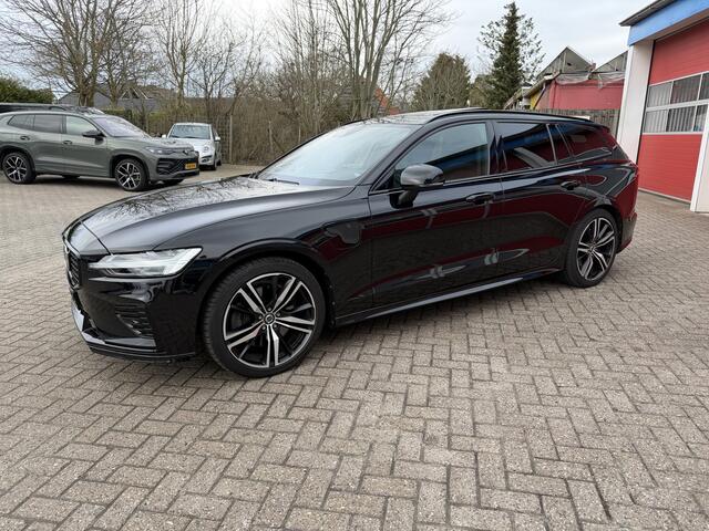 Volvo V60 2.0 T6 350 PK | Recharge | AWD R-Design | B&W Audio | 19 inch Lichtmetalen velgen | Bowers & Wilkens geluidinstallatie |