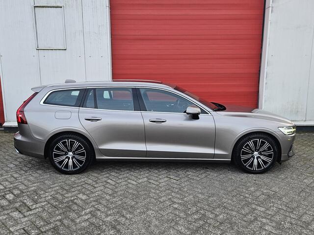 Volvo V60 2.0 T8 Twin Engine AWD Inscription | PANO | Elek. Trekhaak