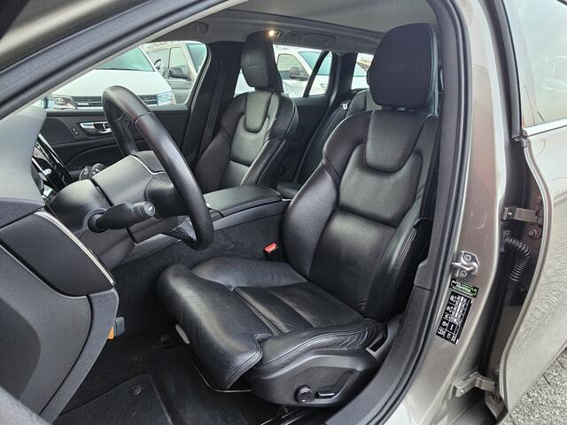 Volvo V60 2.0 T8 Twin Engine AWD Inscription | PANO | Elek. Trekhaak