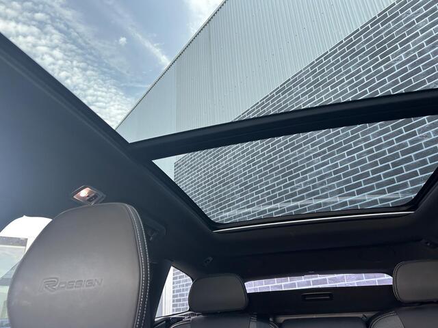 Volvo V60 2.0 T6 Twin Engine AWD R-Design | Plug-in Hybrid (PHEV) | Panoramadak | Head-Up Display | Harman Kardon Audio | Achteruitrijcamera | Stoelverwarming voor en achter | Navigatie | Keyless Entry | Lichtmetalen Velgen 19 inch