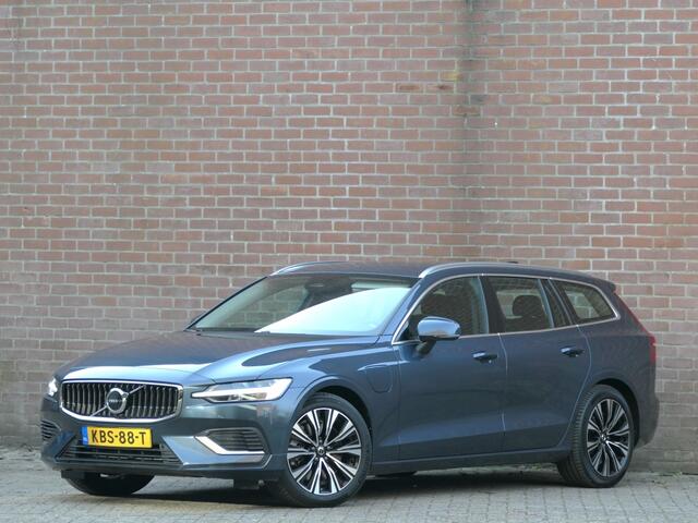 Volvo V60 T6 AWD + Bright 12MND garantie / Trekhaak / Camera / Stuurverwar