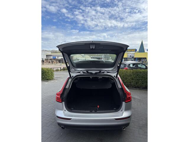 Volvo V60 2.0 B3 Momentum Business |Dealer Onderhouden|164PK|Camera| Trekhaak