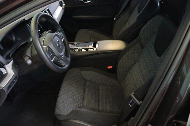 Volvo V60 2.0 T6 Plug-in hybrid AWD Core Bright | NAVI / APPCONNECT | CAMERA + PDC | ADAP CRUISE | TREKHAAK | ELEKTR KLEP |