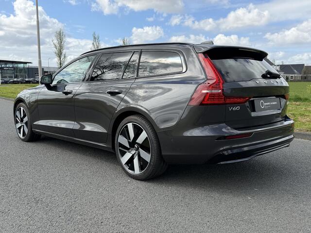 Volvo V60 2.0 T8 Plug-in hybrid AWD Ultra Dark | SOH 100% | Stoelverwarming V+A | Panoramadak | Apple Carplay/Android Auto | Harman/Kardon | 360 camera | HUD | LED | DAB |