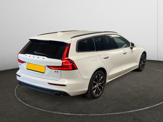 Volvo V60 2.0 B3 Momentum Advantage Carplay, Android Auto, Trekhaak, Virtual cockpit, Privacy Glass