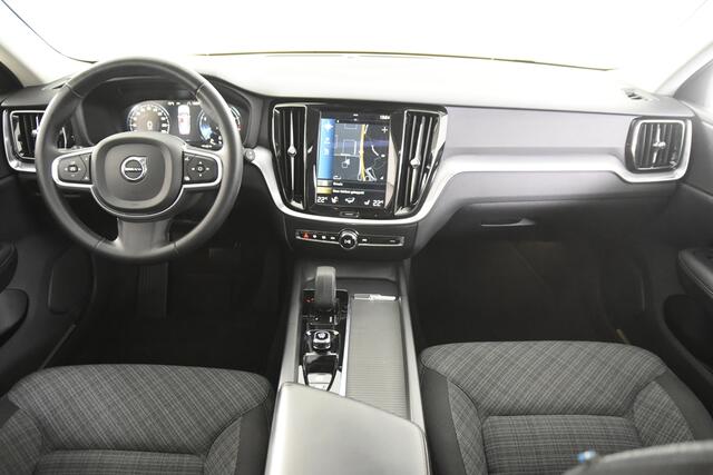 Volvo V60 2.0 B3 Momentum *1ste Eigenaar*Navigatie*Panoramadak*Trekhaak*Stoelverwarming*