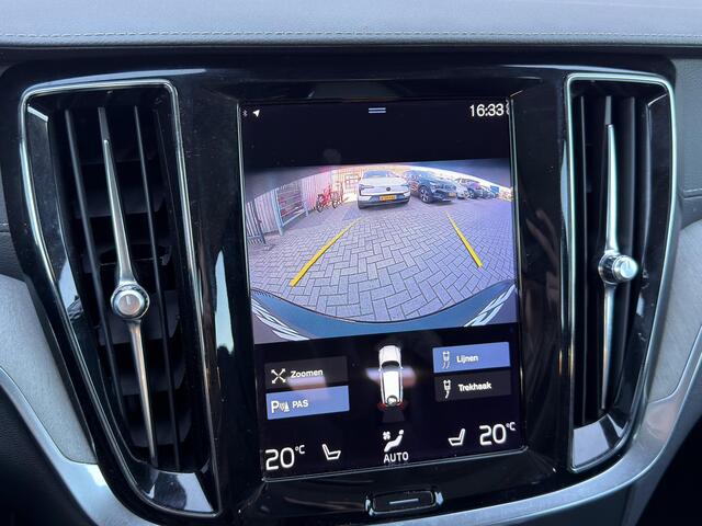Volvo V60 2.0 B4 Inscription | Trekhaak | Harman Kardon Audio | Panoramadak | Achteruitrijcamera | Keyless Entry | Elektrische Achterklep | Lederen Bekleding | Lichtmetalen Velgen 19 inch | Navigatie | Apple Carplay | Android Auto