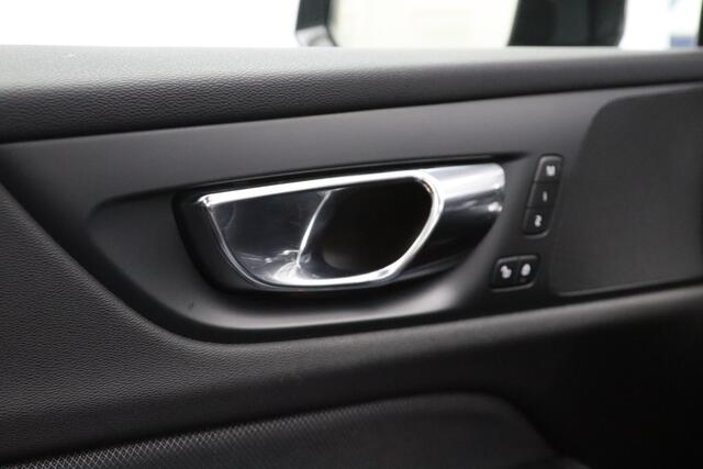 Volvo V60 2.0 T8 Twin Engine AWD 390 PK R-Design PHEV, Panoramadak, LED, 19" LM, Memory