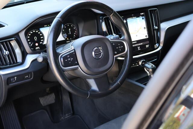 Volvo V60 2.0 T4 Momentum Pro | Polestar Engineered | Intellisafe Pro Line | Camera | Origineel NL |