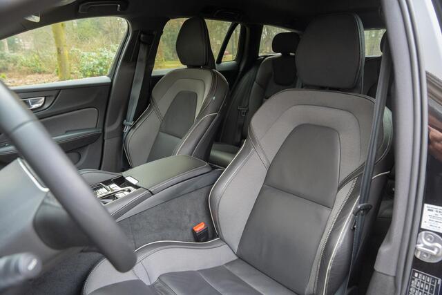 Volvo V60 2.0 T8 Plug-in hybrid AWD Plus Dark TREKHAAK | ADAPTIVE | H&K | MEMORY | CAMERA