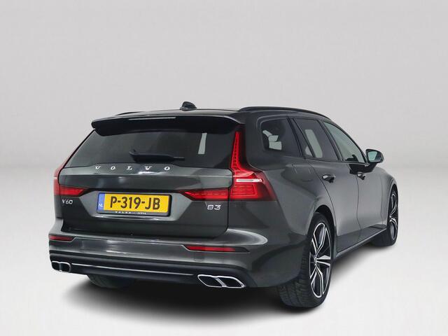 Volvo V60 B3 Momentum | Parkeercamera | Stoel- en Stuurverwarming | Cruise control | Trekhaak