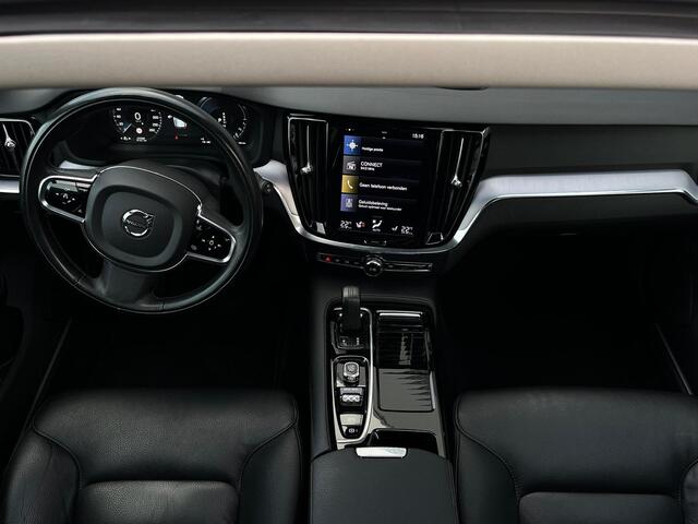 Volvo V60 2.0 T6 Recharge AWD Inscription | Parkeersensoren Voor en Achter | Parkeercamera | Harman Kardon Audio | Lighting Pack | Stoel-/Stuurverwarming Voor | Trekhaak | Schuif-/Kanteldak |