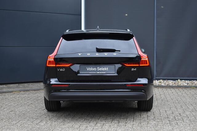 Volvo V60 2.0 B4 Essential Edition Adaptieve Cruise Control | BLIS | Stoel en stuurwiel verwarming | Achterbank verwarmd | Google services