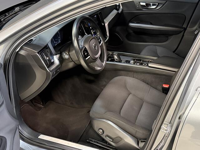Volvo V60 2.0 B4 Inscription | Elektr. trekhaak | Camera | Stoel/stuurverwarming | Dealer onderhouden