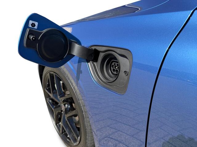 Volvo V60 2.0 T6 Recharge AWD R-Design Lounge Pack