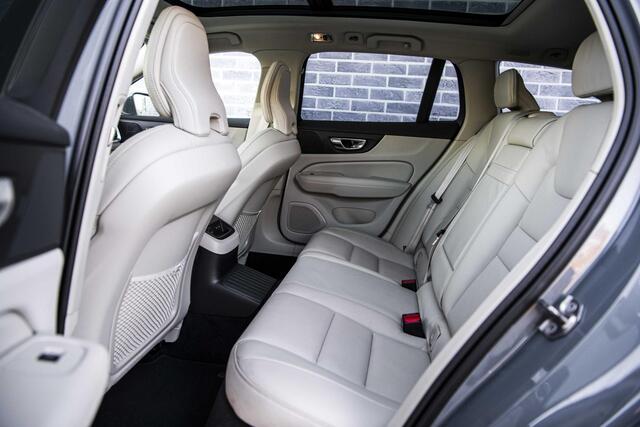 Volvo V60 2.0 T6 Recharge AWD Inscription | Trekhaak | Stoelventilatie | Panorama dak | Head-up display | 360° Camera | Adaptieve Cruise Control |