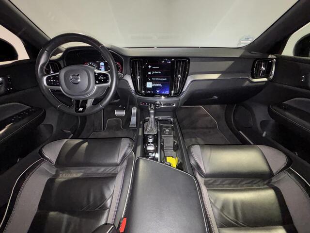 Volvo V60 2.0 T4 R-Design | Panoramadak | Cruise Control Adaptief | Trekhaak