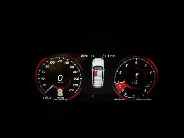 Volvo V60 2.0 T4 R-Design | Panoramadak | Cruise Control Adaptief | Trekhaak