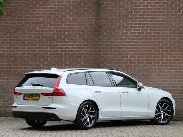 Volvo V60 2.0 T4 AUT Polester / DAB+ / Apple Carplay / Trekhaak