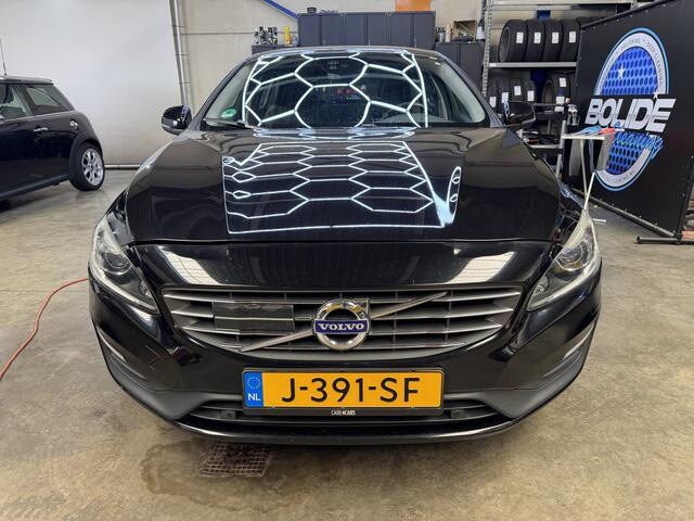 Volvo V60 1.5 T3 Momentum Trekhaak | Navi | Bleu-Tooth | Goed onderhouden % Bovag Occasion Partner %