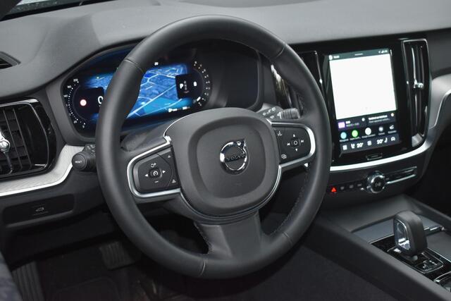 Volvo V60 B4 Essential Adaptieve Cruise Control | BLIS | Achterruitrijcamera | Lederen bekleding | Stoel en stuurwiel verwarming | Google services | Achterbank verwarmd |