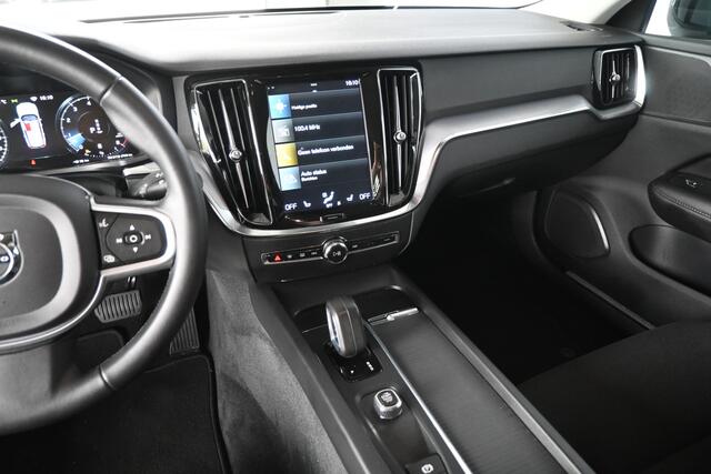 Volvo V60 2.0 B3 Advantage Sport Pack Navigatie Stuur/Stoelverwarming Carplay Dealer Onderhouden! Inruil Mogelijk!